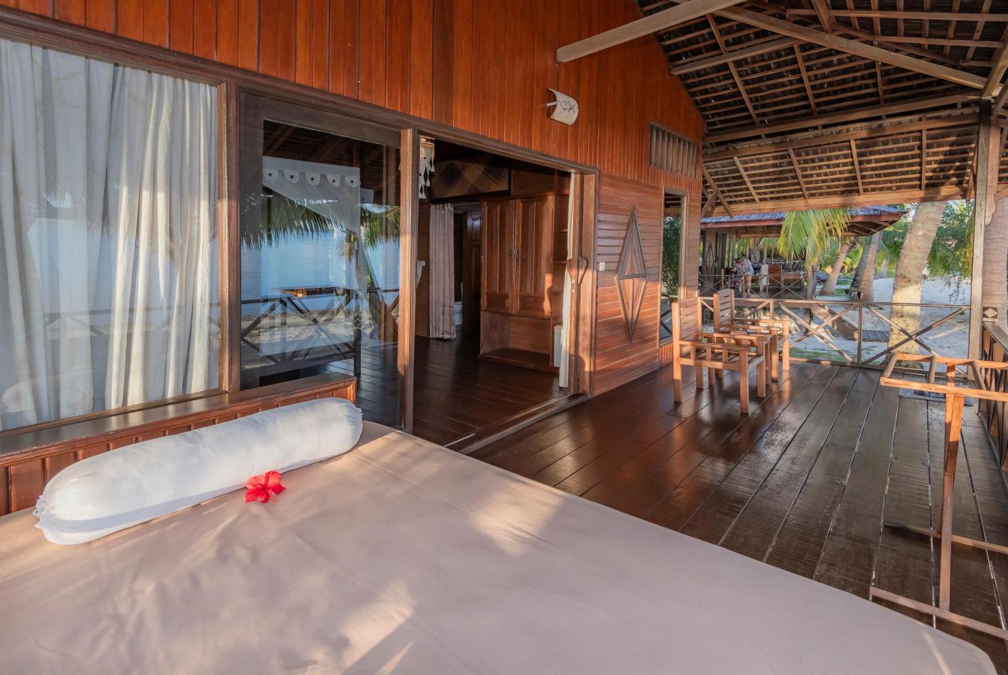 Nunukan Island Resort Maratua Island Eksteriør billede